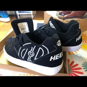 Heelys Wheel Men Size 8